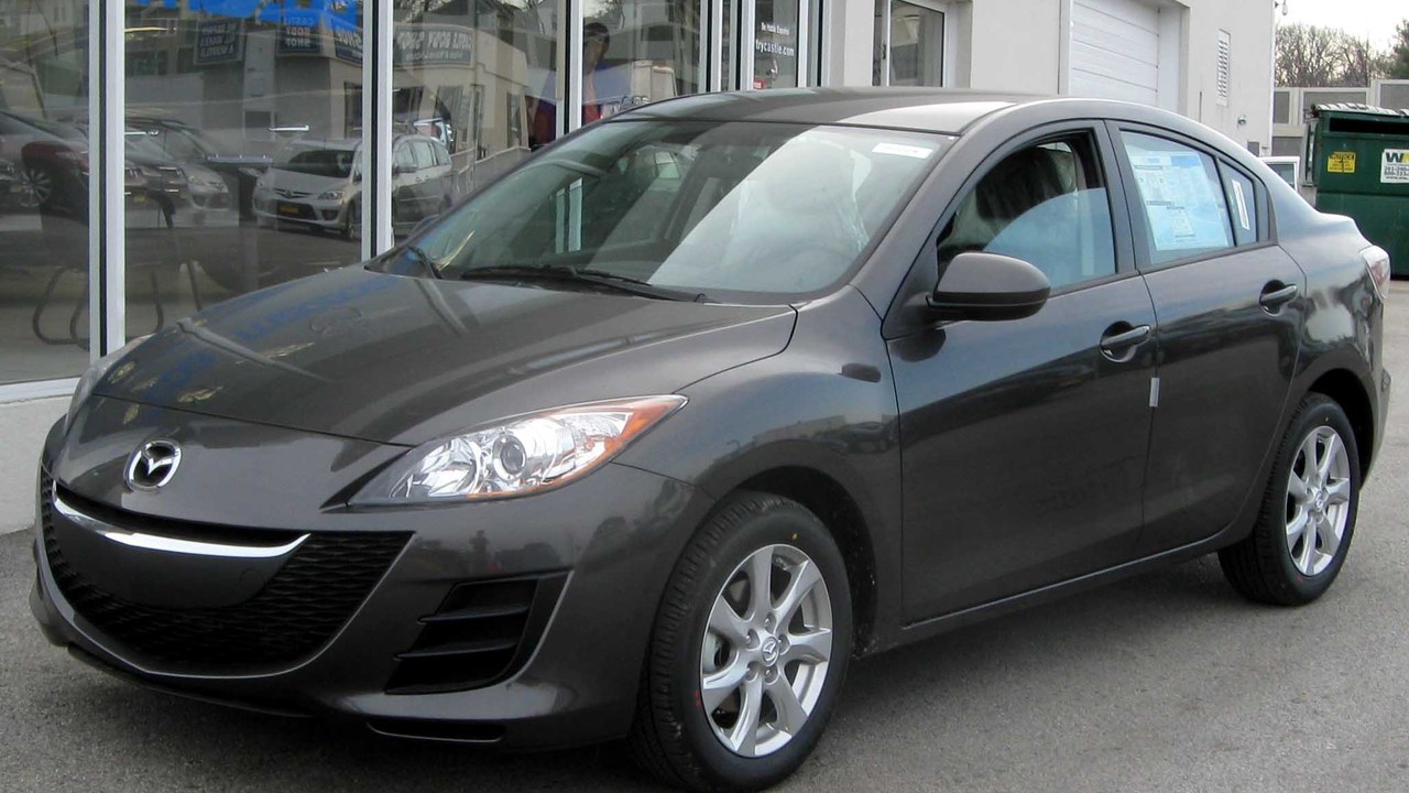 2010 Mazda3 — Image Credit: IFCAR - Public domain/Wiki Commons