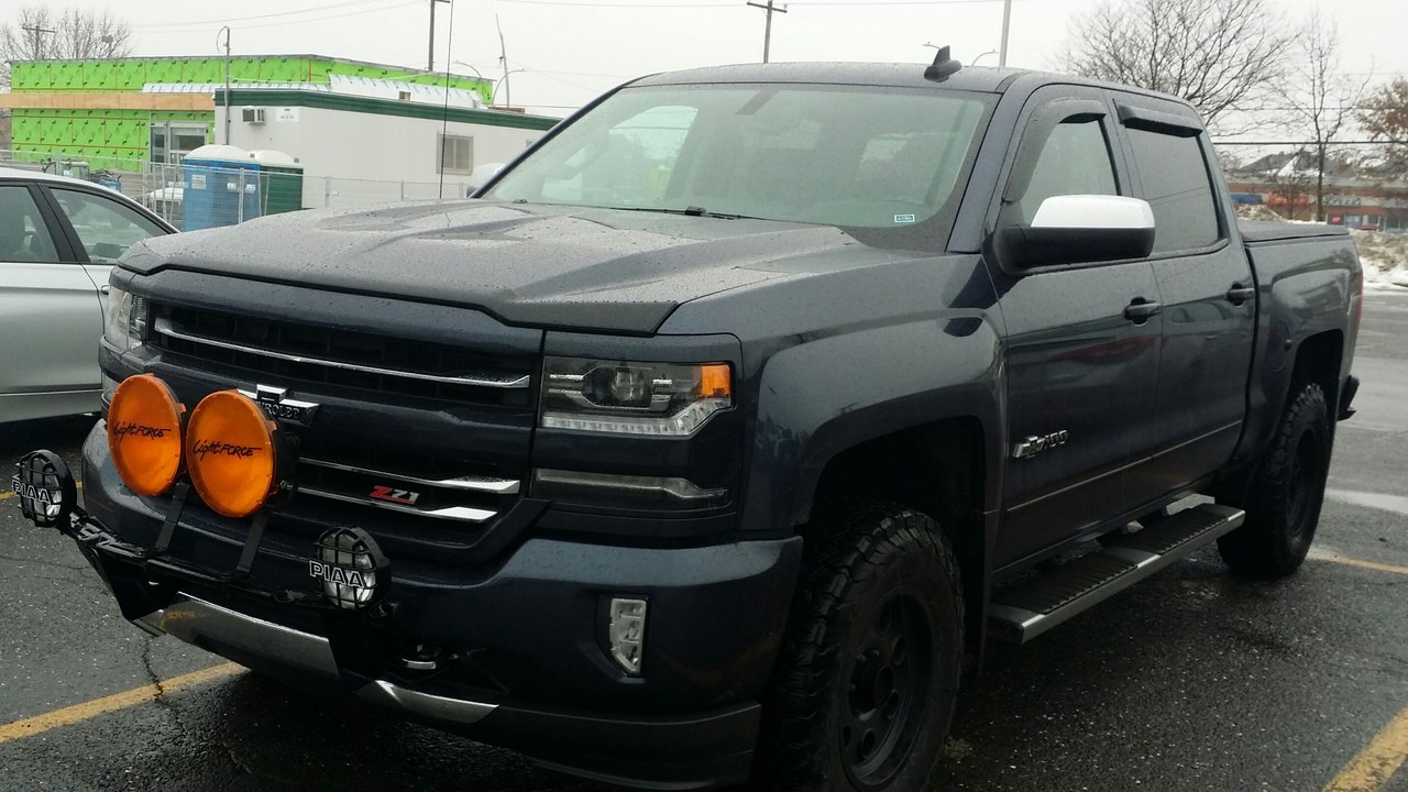 2017 Chevrolet Silverado 1500 — Image Credit: Bull-Doser - Public domain/Wiki Commons