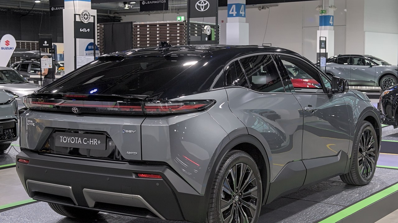Toyota C-HR — Image Credit: Alexander Migl - CC BY-SA 4.0/Wiki Commons