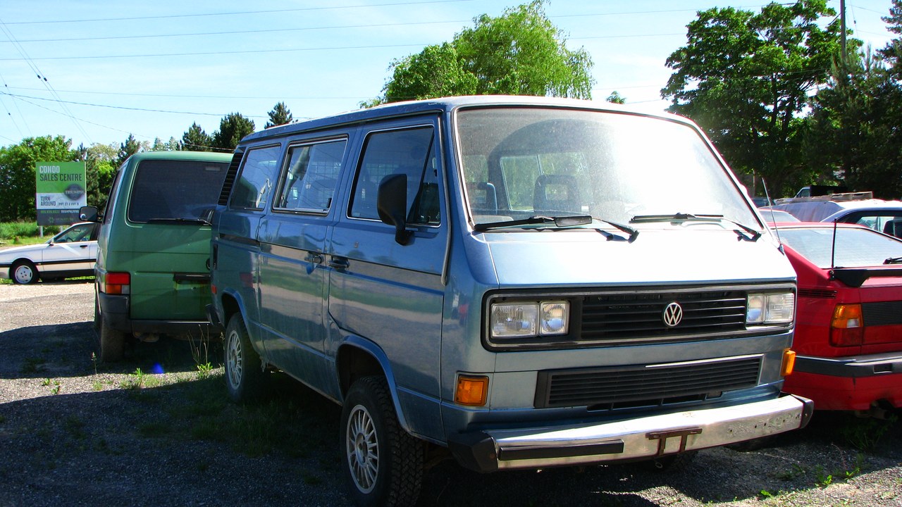 Volkswagen Vanagon — Image Credit: Michael Gil from Calgary, AB, Canada - CC BY 2.0/Wiki Commons