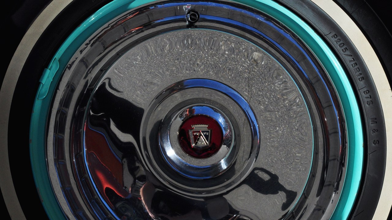 Hubcap — Image Credit: Joe Mabel - CC BY 4.0/Wiki Commons