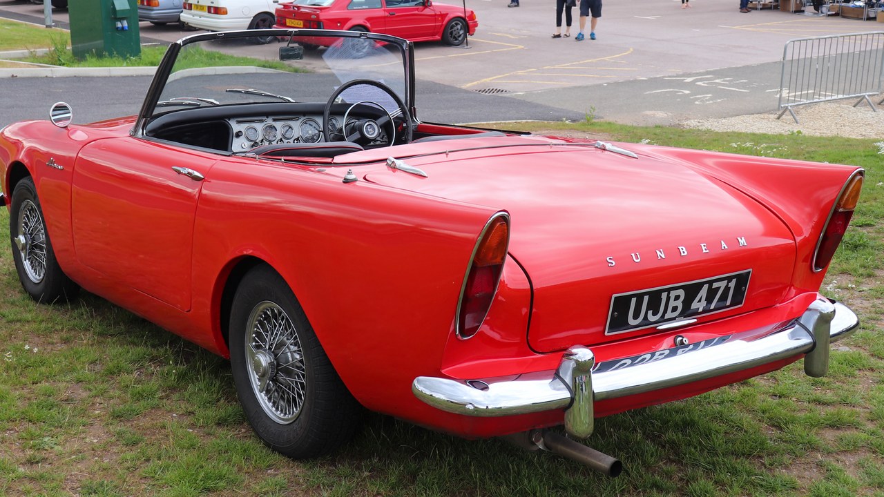 Sunbeam Alpine — Image Credit: Vauxford - CC BY-SA 4.0/Wiki Commons