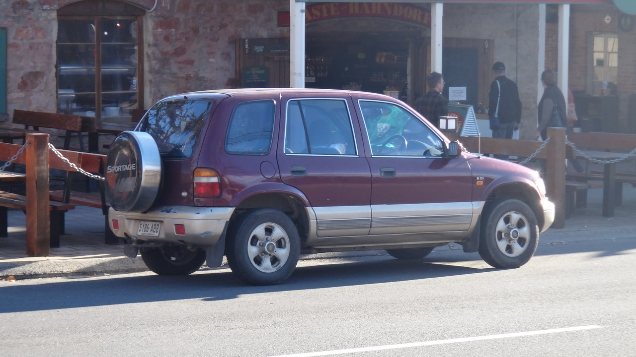 Kia Sportage — Image Credit: TuRbO_J from Adelaide, Australia - CC BY 2.0/Wiki Commons