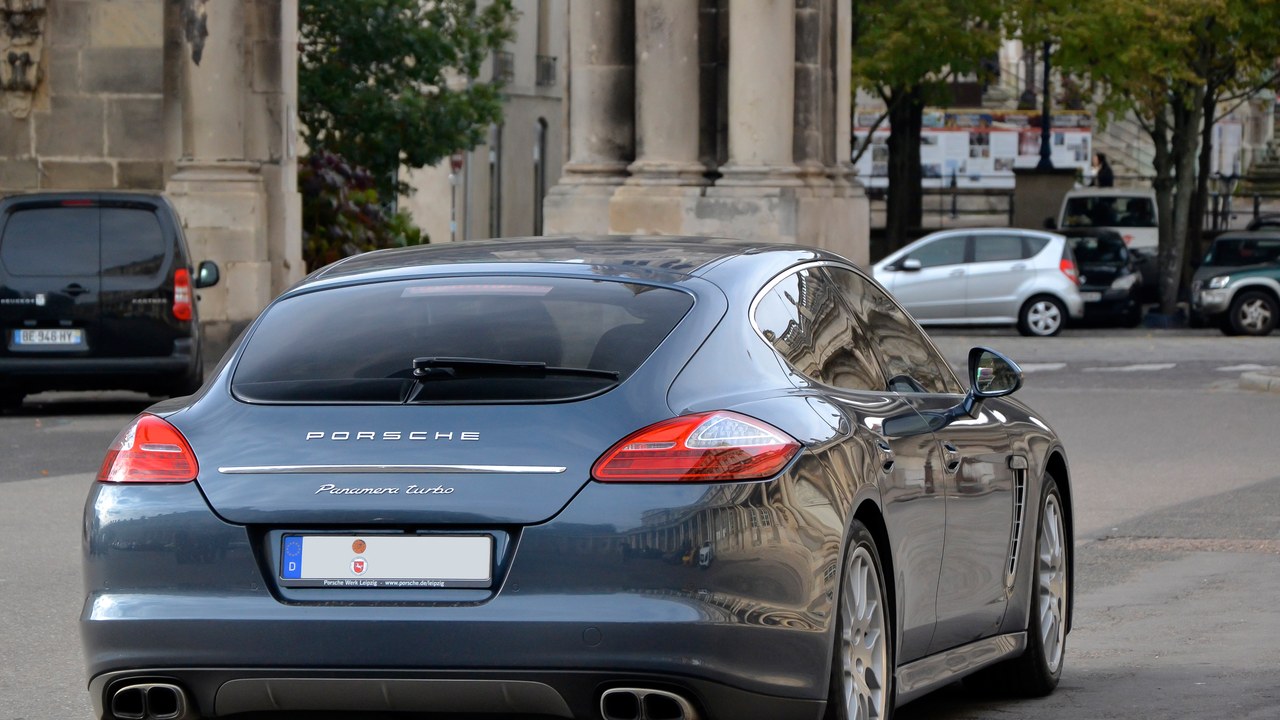 Porsche Panamera — Image Credit: Alexandre Prévot from Nancy, France - CC BY-SA 2.0/Wiki Commons
