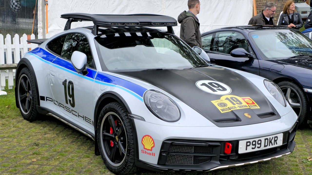 Porsche 911 Dakar — Image Credit: MrWalkr - CC BY-SA 4.0/Wiki Commons