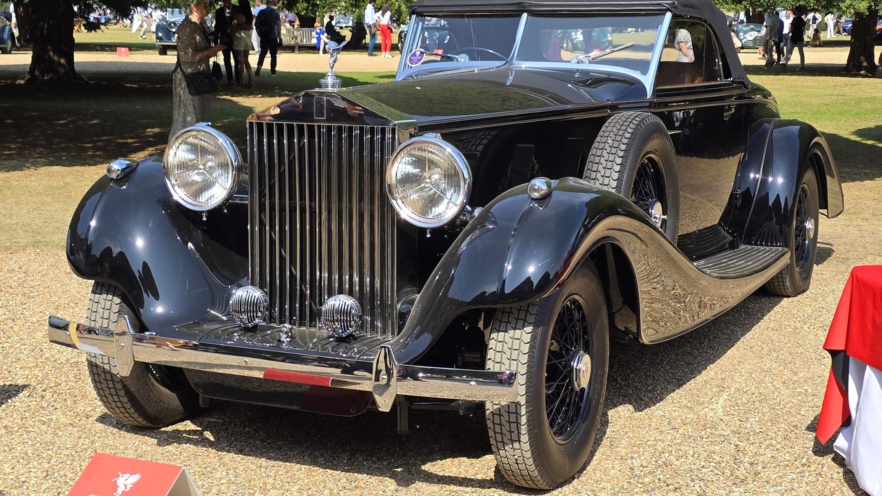 Rolls-Royce Phantom III — Image Credit: MrWalkr - CC BY-SA 4.0/Wiki Commons