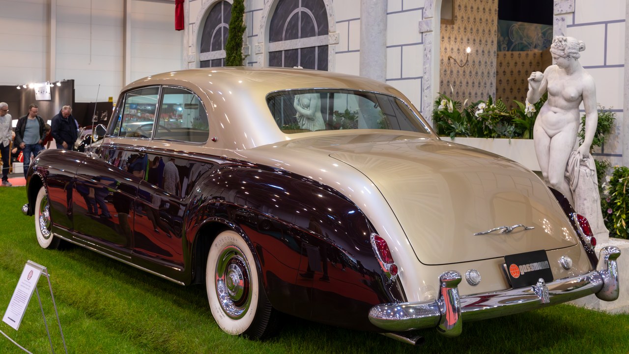 14 Rolls-Royces that defined luxury, like a Phantom V built just 832 ...