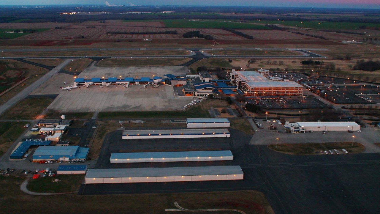 Huntsville International Air and Space Port — Image Credit: formulanone from Huntsville, United States - CC BY-SA 2.0/Wiki Commons