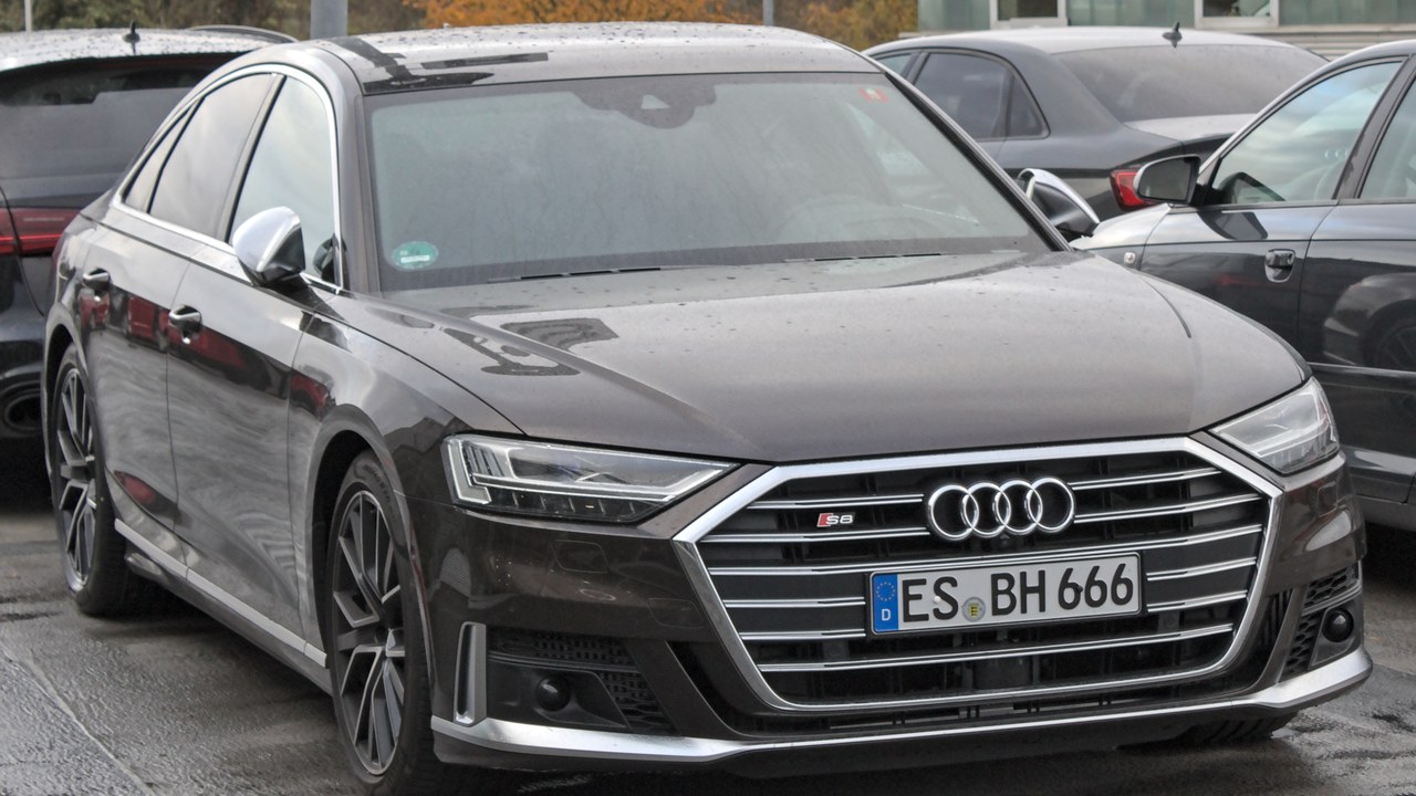 Audi S8 — Image Credit: Alexander Migl - CC BY-SA 4.0/Wiki Commons