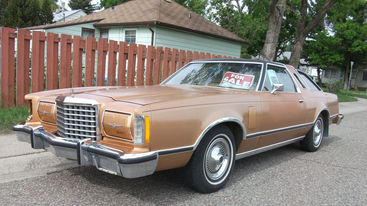 Ford Thunderbird — Image Credit: dave_7 from Lethbridge, Canada - CC BY 2.0/Wiki Commons