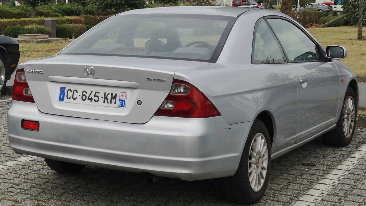 2001 Honda Civic — Image Credit: Guillaume Vachey from Chalon sur Saone, France - CC0/Wiki Commons
