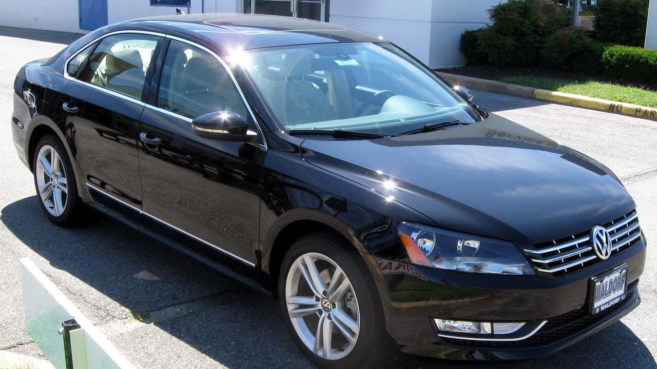 Volkswagen Passat — Image Credit: IFCAR - Public domain/Wiki Commons