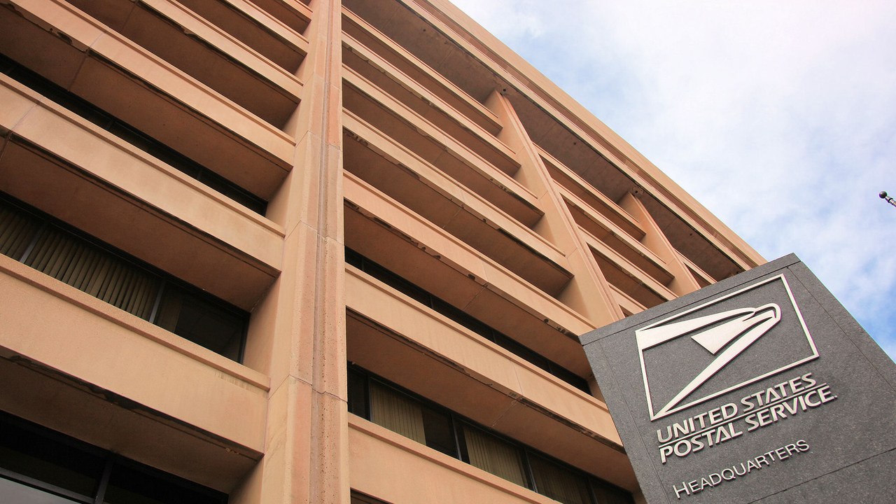Fake USPS delivery text — Image Credit: Tim1965 - CC BY-SA 3.0/Wiki Commons