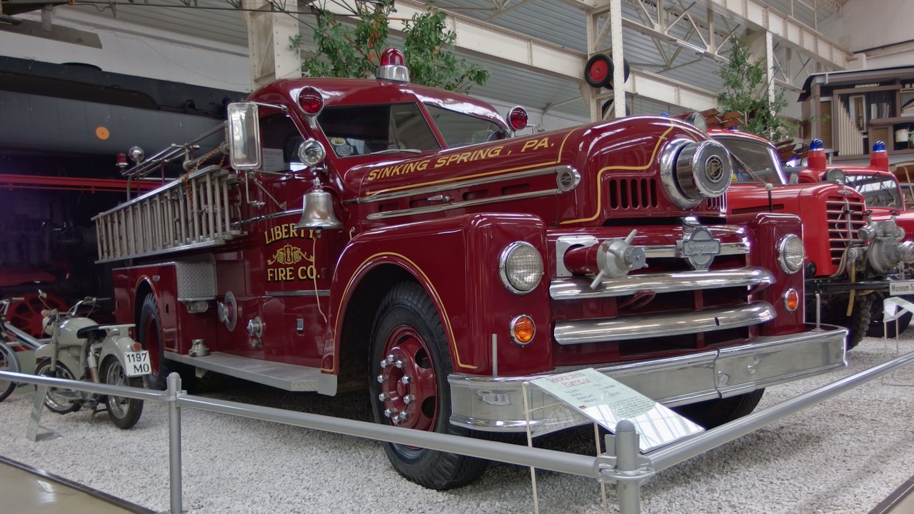 Seagrave custom pumper — Image Credit: Triple-green - CC BY-SA 2.0/Wiki Commons