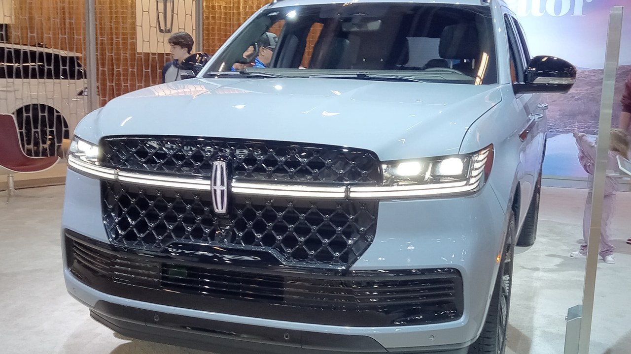 Lincoln Navigator — Image Credit: Bull-Doser - Public domain/Wiki Commons