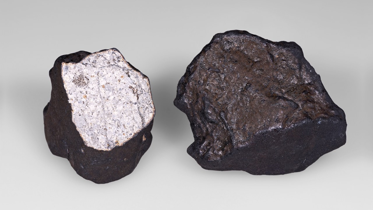 Chelyabinsk meteorite — Image Credit: Didier Descouens - CC BY-SA 4.0/Wiki Commons